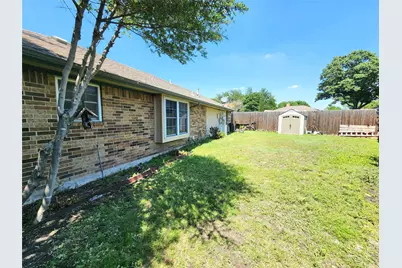 1929 Vista Oaks Drive, Carrollton, TX 75007 - Photo 39