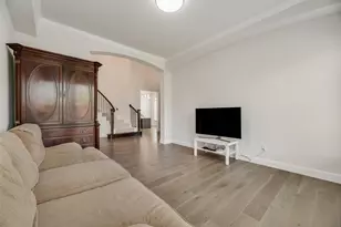 10687 Clarita Ln, Frisco, TX 75035 - Photo 9