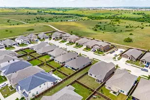 10625 Brookshire Rd, Fort Worth, TX 76126 - Photo 27