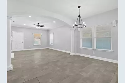 3026 N Hampton Street, Fort Worth, TX 76106 - Photo 9