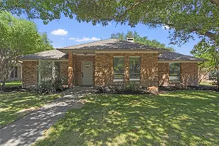 156 Simmons Dr, Coppell, TX 75019 - Photo 1
