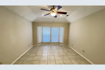 6119 Kingswood Drive, Arlington, TX 76001 - Photo 15