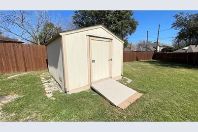 6119 Kingswood Drive, Arlington, TX 76001 - Photo 31