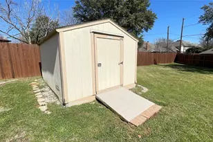 6119 Kingswood Dr, Arlington, TX 76001 - Photo 31