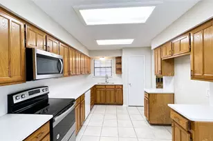 6119 Kingswood Dr, Arlington, TX 76001 - Photo 9