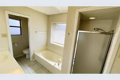 6119 Kingswood Drive, Arlington, TX 76001 - Photo 19