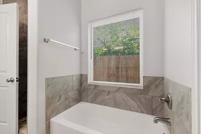 5838 Humbert Avenue, Fort Worth, TX 76107 - Photo 19