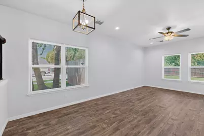 5838 Humbert Avenue, Fort Worth, TX 76107 - Photo 7