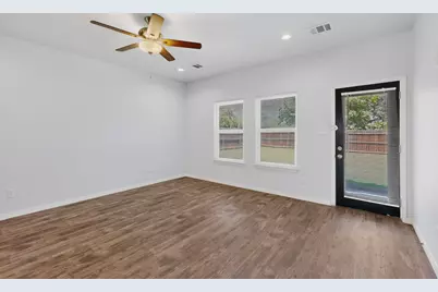 5838 Humbert Avenue, Fort Worth, TX 76107 - Photo 5