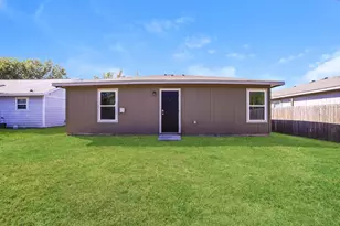 823 Dawson St, Waco, TX 76704 - Photo 9