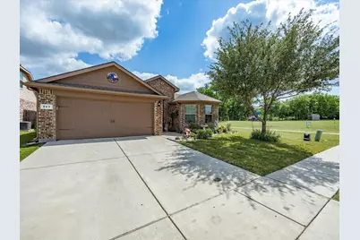 597 Creekview Drive, Azle, TX 76020 - Photo 3