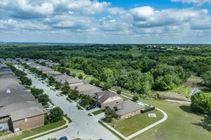 597 Creekview Dr, Azle, TX 76020 - Photo 9