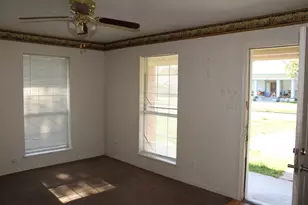 701 SW 1st St, Cooper, TX 75432 - Photo 5