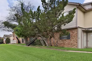 2835 Keller Springs Rd, Carrollton, TX 75006 - Photo 9