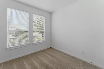 305 Evans Drive, Van Alstyne, TX 75495 - Photo 5