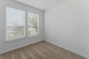 305 Evans Dr, Van Alstyne, TX 75495 - Photo 5