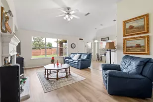 404 Dartmoor Dr, Celina, TX 75009 - Photo 5