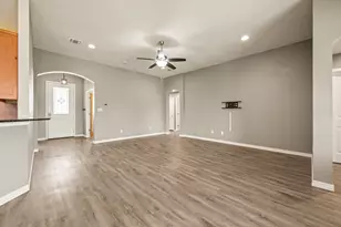 3201 White Horse Dr, Granbury, TX 76049 - Photo 9