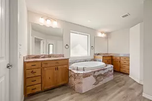 3201 White Horse Dr, Granbury, TX 76049 - Photo 19