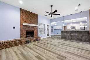 1500 Pickwick Ln, Denton, TX 76209 - Photo 9