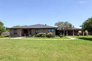 469 Pioneer Rd, Rhome, TX 76078 - Photo 23