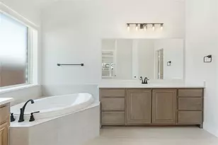 1033 Emerald Trce Dr, Justin, TX 76247 - Photo 21