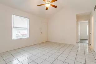 716 S Perkins St, Fort Worth, TX 76103 - Photo 3