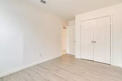 716 S Perkins Street, Fort Worth, TX 76103 - Photo 7