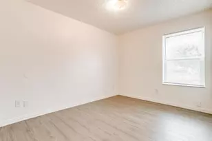 716 S Perkins St, Fort Worth, TX 76103 - Photo 9
