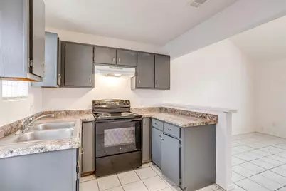 716 S Perkins Street, Fort Worth, TX 76103 - Photo 5