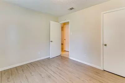 716 S Perkins Street, Fort Worth, TX 76103 - Photo 11