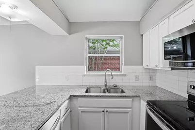 1729 Woodhall Way, Fort Worth, TX 76134 - Photo 7