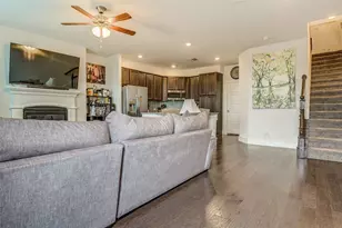 2412 Magalia Ln, Lewisville, TX 75056 - Photo 3