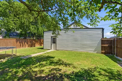 401 W Mesquite Street, Gunter, TX 75058 - Photo 27