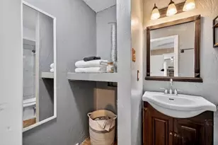 3109 Sondra Dr, Fort Worth, TX 76107 - Photo 9