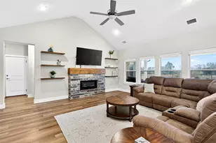 215 Frio Dr, Waxahachie, TX 75165 - Photo 13