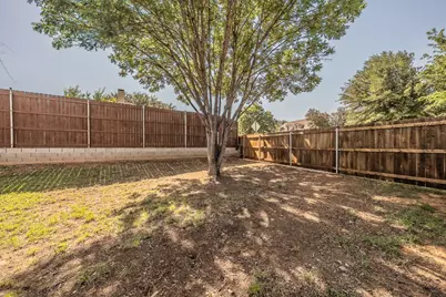 2711 Canterbury Street, Euless, TX 76039 - Photo 31