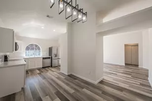 2711 Canterbury St, Euless, TX 76039 - Photo 9