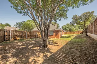2711 Canterbury St, Euless, TX 76039 - Photo 29