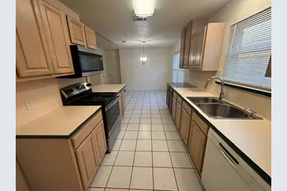 8728 Elbe Trail, Fort Worth, TX 76118 - Photo 7