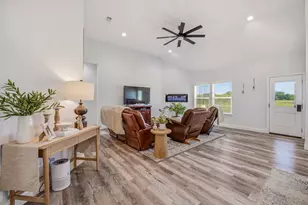 689 Dill Rd, Weatherford, TX 76085 - Photo 9