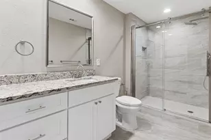 213 Teakwood Ln, Lewisville, TX 75067 - Photo 13