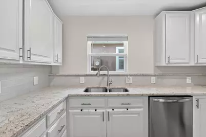 4315 Cabell Drive, Dallas, TX 75204 - Photo 5