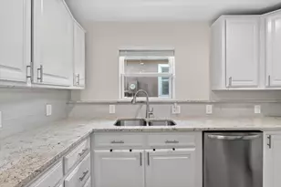 4315 Cabell Dr, Dallas, TX 75204 - Photo 5