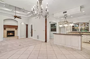 4201 Bluff View Dr, Granbury, TX 76048 - Photo 3