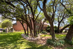 4201 Bluff View Dr, Granbury, TX 76048 - Photo 5