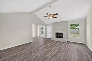 3200 S Meadow Dr, Fort Worth, TX 76133 - Photo 5