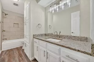 3200 S Meadow Dr, Fort Worth, TX 76133 - Photo 15