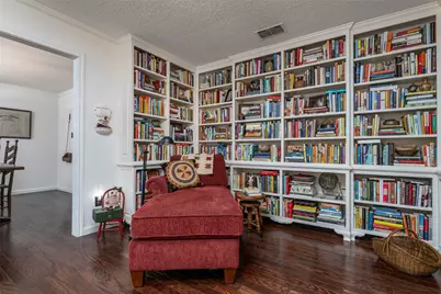 3615 Yorkshire Drive, Arlington, TX 76013 - Photo 9