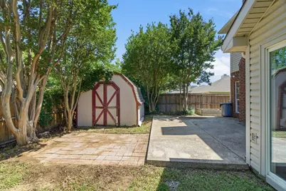 1214 Holly Hill Drive, Grand Prairie, TX 75052 - Photo 33